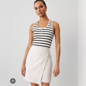 Ann Taylor weekend collection effortless wrap skirt